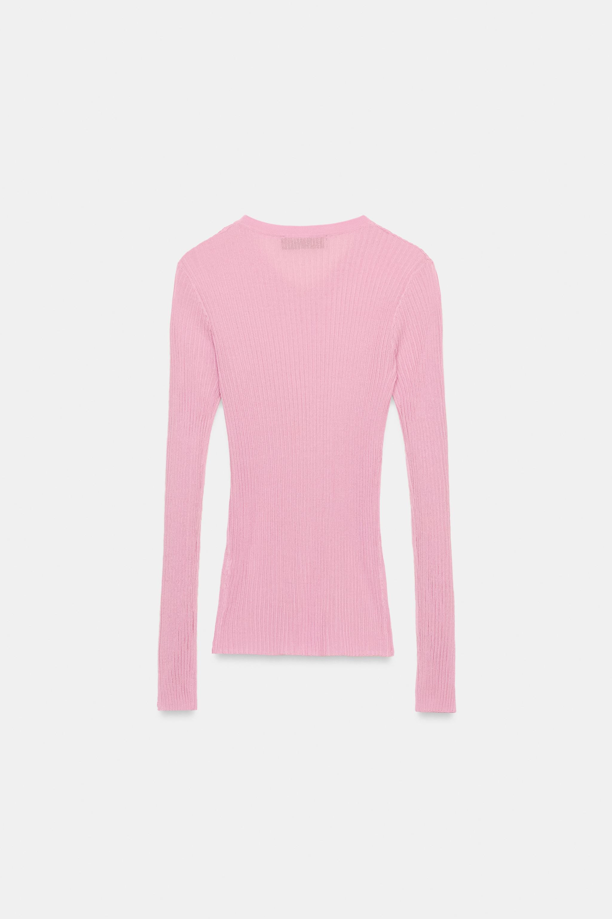 RIBBED KNIT SWEATER